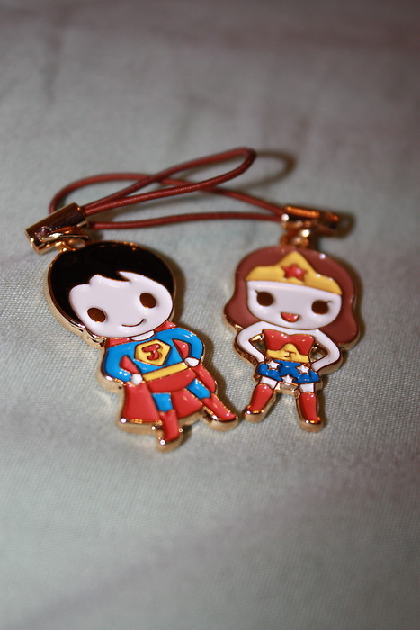 Colares Fofos: Super Homem e Mulher Maravilha / Imagens Fofas para Tumblr, We Heart it, etc