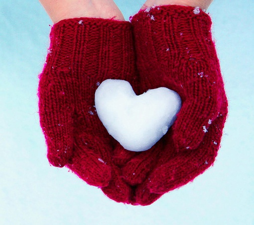 Segurando Coração de Neve / Imagens Fofas para Tumblr, We Heart it, etc