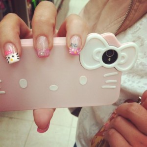Capinha fofa de celular - Hello Kitty